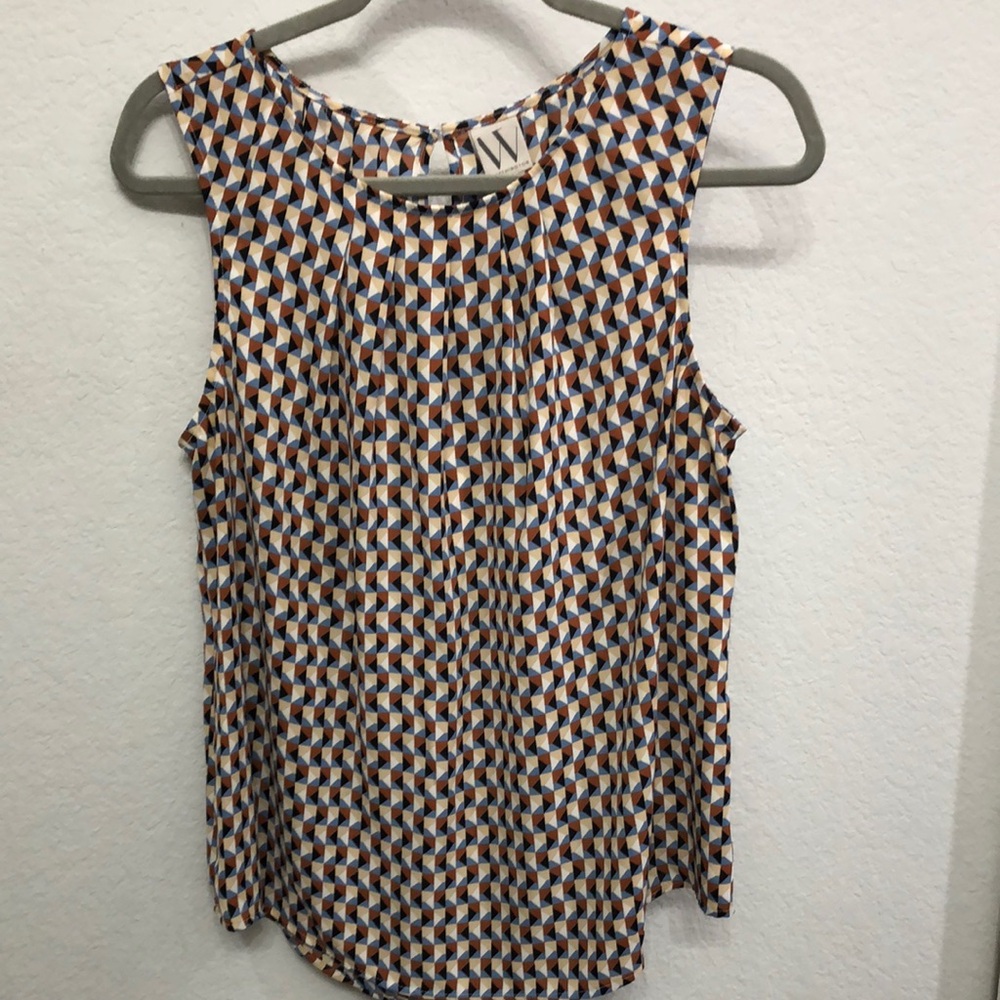 Geometric Patterned Sleeveless Top